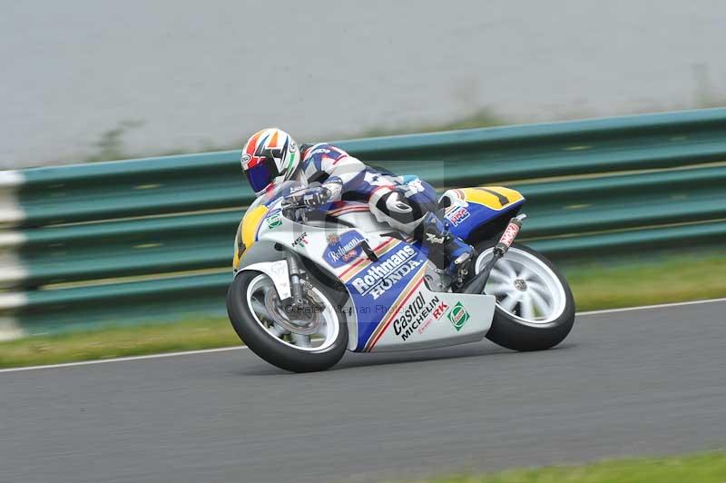 Mallory park Leicestershire;Mallory park photographs;Motorcycle action photographs;classic bikes;event digital images;eventdigitalimages;mallory park;no limits trackday;peter wileman photography;vintage bikes;vintage motorcycles;vmcc festival 1000 bikes