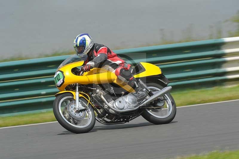 Mallory park Leicestershire;Mallory park photographs;Motorcycle action photographs;classic bikes;event digital images;eventdigitalimages;mallory park;no limits trackday;peter wileman photography;vintage bikes;vintage motorcycles;vmcc festival 1000 bikes