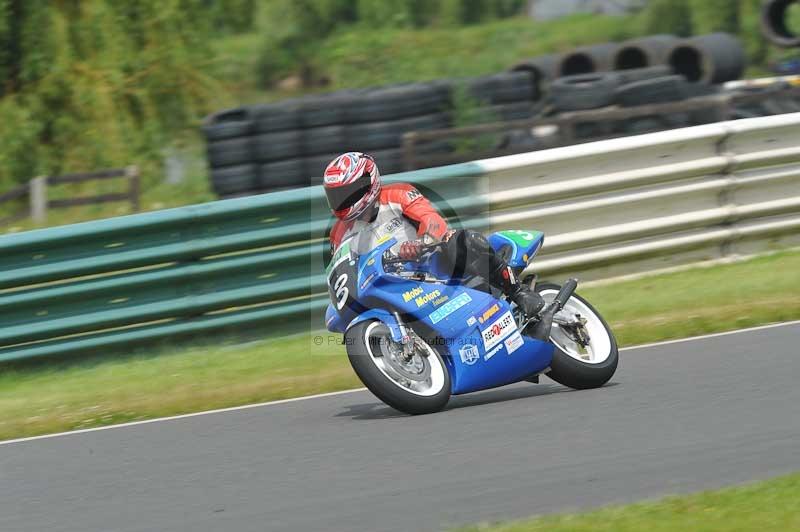 Mallory park Leicestershire;Mallory park photographs;Motorcycle action photographs;classic bikes;event digital images;eventdigitalimages;mallory park;no limits trackday;peter wileman photography;vintage bikes;vintage motorcycles;vmcc festival 1000 bikes