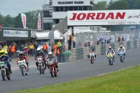 Mallory-park-Leicestershire;Mallory-park-photographs;Motorcycle-action-photographs;classic-bikes;event-digital-images;eventdigitalimages;mallory-park;no-limits-trackday;peter-wileman-photography;vintage-bikes;vintage-motorcycles;vmcc-festival-1000-bikes