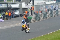 Mallory-park-Leicestershire;Mallory-park-photographs;Motorcycle-action-photographs;classic-bikes;event-digital-images;eventdigitalimages;mallory-park;no-limits-trackday;peter-wileman-photography;vintage-bikes;vintage-motorcycles;vmcc-festival-1000-bikes