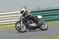 Mallory-park-Leicestershire;Mallory-park-photographs;Motorcycle-action-photographs;classic-bikes;event-digital-images;eventdigitalimages;mallory-park;no-limits-trackday;peter-wileman-photography;vintage-bikes;vintage-motorcycles;vmcc-festival-1000-bikes