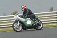 Mallory-park-Leicestershire;Mallory-park-photographs;Motorcycle-action-photographs;classic-bikes;event-digital-images;eventdigitalimages;mallory-park;no-limits-trackday;peter-wileman-photography;vintage-bikes;vintage-motorcycles;vmcc-festival-1000-bikes