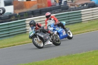 Mallory-park-Leicestershire;Mallory-park-photographs;Motorcycle-action-photographs;classic-bikes;event-digital-images;eventdigitalimages;mallory-park;no-limits-trackday;peter-wileman-photography;vintage-bikes;vintage-motorcycles;vmcc-festival-1000-bikes