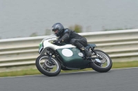 Mallory-park-Leicestershire;Mallory-park-photographs;Motorcycle-action-photographs;classic-bikes;event-digital-images;eventdigitalimages;mallory-park;no-limits-trackday;peter-wileman-photography;vintage-bikes;vintage-motorcycles;vmcc-festival-1000-bikes