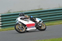 Mallory-park-Leicestershire;Mallory-park-photographs;Motorcycle-action-photographs;classic-bikes;event-digital-images;eventdigitalimages;mallory-park;no-limits-trackday;peter-wileman-photography;vintage-bikes;vintage-motorcycles;vmcc-festival-1000-bikes