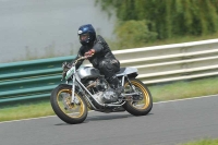 Mallory-park-Leicestershire;Mallory-park-photographs;Motorcycle-action-photographs;classic-bikes;event-digital-images;eventdigitalimages;mallory-park;no-limits-trackday;peter-wileman-photography;vintage-bikes;vintage-motorcycles;vmcc-festival-1000-bikes