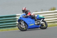 Mallory-park-Leicestershire;Mallory-park-photographs;Motorcycle-action-photographs;classic-bikes;event-digital-images;eventdigitalimages;mallory-park;no-limits-trackday;peter-wileman-photography;vintage-bikes;vintage-motorcycles;vmcc-festival-1000-bikes