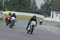 Mallory-park-Leicestershire;Mallory-park-photographs;Motorcycle-action-photographs;classic-bikes;event-digital-images;eventdigitalimages;mallory-park;no-limits-trackday;peter-wileman-photography;vintage-bikes;vintage-motorcycles;vmcc-festival-1000-bikes