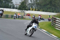 Mallory-park-Leicestershire;Mallory-park-photographs;Motorcycle-action-photographs;classic-bikes;event-digital-images;eventdigitalimages;mallory-park;no-limits-trackday;peter-wileman-photography;vintage-bikes;vintage-motorcycles;vmcc-festival-1000-bikes