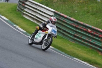 Mallory-park-Leicestershire;Mallory-park-photographs;Motorcycle-action-photographs;classic-bikes;event-digital-images;eventdigitalimages;mallory-park;no-limits-trackday;peter-wileman-photography;vintage-bikes;vintage-motorcycles;vmcc-festival-1000-bikes