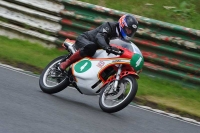 Mallory-park-Leicestershire;Mallory-park-photographs;Motorcycle-action-photographs;classic-bikes;event-digital-images;eventdigitalimages;mallory-park;no-limits-trackday;peter-wileman-photography;vintage-bikes;vintage-motorcycles;vmcc-festival-1000-bikes