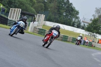 Mallory-park-Leicestershire;Mallory-park-photographs;Motorcycle-action-photographs;classic-bikes;event-digital-images;eventdigitalimages;mallory-park;no-limits-trackday;peter-wileman-photography;vintage-bikes;vintage-motorcycles;vmcc-festival-1000-bikes