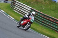 Mallory-park-Leicestershire;Mallory-park-photographs;Motorcycle-action-photographs;classic-bikes;event-digital-images;eventdigitalimages;mallory-park;no-limits-trackday;peter-wileman-photography;vintage-bikes;vintage-motorcycles;vmcc-festival-1000-bikes