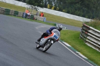 Mallory-park-Leicestershire;Mallory-park-photographs;Motorcycle-action-photographs;classic-bikes;event-digital-images;eventdigitalimages;mallory-park;no-limits-trackday;peter-wileman-photography;vintage-bikes;vintage-motorcycles;vmcc-festival-1000-bikes