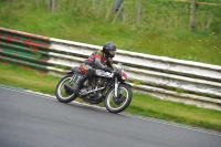 Mallory-park-Leicestershire;Mallory-park-photographs;Motorcycle-action-photographs;classic-bikes;event-digital-images;eventdigitalimages;mallory-park;no-limits-trackday;peter-wileman-photography;vintage-bikes;vintage-motorcycles;vmcc-festival-1000-bikes