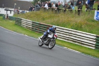 Mallory-park-Leicestershire;Mallory-park-photographs;Motorcycle-action-photographs;classic-bikes;event-digital-images;eventdigitalimages;mallory-park;no-limits-trackday;peter-wileman-photography;vintage-bikes;vintage-motorcycles;vmcc-festival-1000-bikes