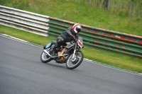 Mallory-park-Leicestershire;Mallory-park-photographs;Motorcycle-action-photographs;classic-bikes;event-digital-images;eventdigitalimages;mallory-park;no-limits-trackday;peter-wileman-photography;vintage-bikes;vintage-motorcycles;vmcc-festival-1000-bikes