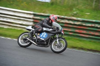 Mallory-park-Leicestershire;Mallory-park-photographs;Motorcycle-action-photographs;classic-bikes;event-digital-images;eventdigitalimages;mallory-park;no-limits-trackday;peter-wileman-photography;vintage-bikes;vintage-motorcycles;vmcc-festival-1000-bikes