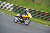 Mallory-park-Leicestershire;Mallory-park-photographs;Motorcycle-action-photographs;classic-bikes;event-digital-images;eventdigitalimages;mallory-park;no-limits-trackday;peter-wileman-photography;vintage-bikes;vintage-motorcycles;vmcc-festival-1000-bikes