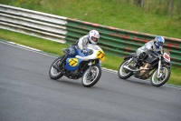 Mallory-park-Leicestershire;Mallory-park-photographs;Motorcycle-action-photographs;classic-bikes;event-digital-images;eventdigitalimages;mallory-park;no-limits-trackday;peter-wileman-photography;vintage-bikes;vintage-motorcycles;vmcc-festival-1000-bikes