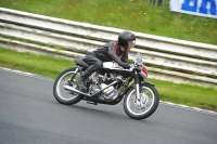 Mallory-park-Leicestershire;Mallory-park-photographs;Motorcycle-action-photographs;classic-bikes;event-digital-images;eventdigitalimages;mallory-park;no-limits-trackday;peter-wileman-photography;vintage-bikes;vintage-motorcycles;vmcc-festival-1000-bikes