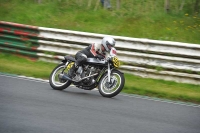 Mallory-park-Leicestershire;Mallory-park-photographs;Motorcycle-action-photographs;classic-bikes;event-digital-images;eventdigitalimages;mallory-park;no-limits-trackday;peter-wileman-photography;vintage-bikes;vintage-motorcycles;vmcc-festival-1000-bikes