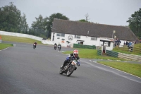 Mallory-park-Leicestershire;Mallory-park-photographs;Motorcycle-action-photographs;classic-bikes;event-digital-images;eventdigitalimages;mallory-park;no-limits-trackday;peter-wileman-photography;vintage-bikes;vintage-motorcycles;vmcc-festival-1000-bikes