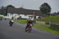 Mallory-park-Leicestershire;Mallory-park-photographs;Motorcycle-action-photographs;classic-bikes;event-digital-images;eventdigitalimages;mallory-park;no-limits-trackday;peter-wileman-photography;vintage-bikes;vintage-motorcycles;vmcc-festival-1000-bikes