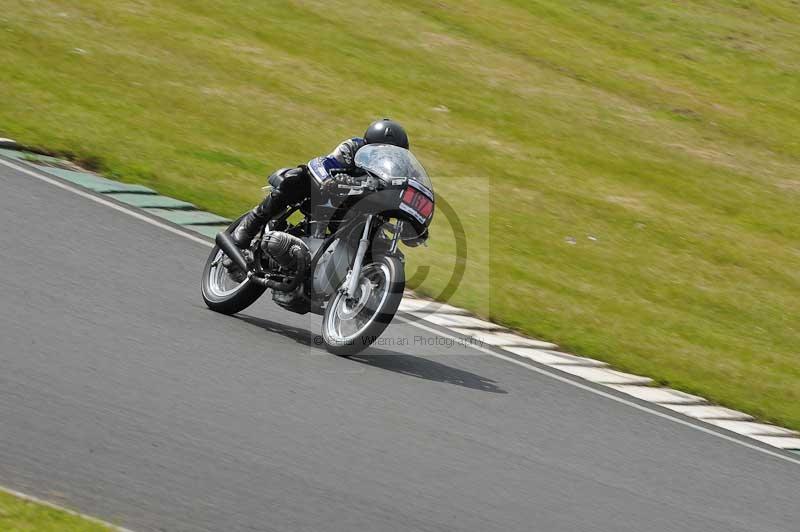 Mallory park Leicestershire;Mallory park photographs;Motorcycle action photographs;classic bikes;event digital images;eventdigitalimages;mallory park;no limits trackday;peter wileman photography;vintage bikes;vintage motorcycles;vmcc festival 1000 bikes