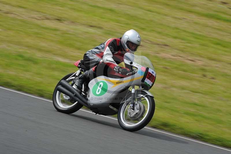 Mallory park Leicestershire;Mallory park photographs;Motorcycle action photographs;classic bikes;event digital images;eventdigitalimages;mallory park;no limits trackday;peter wileman photography;vintage bikes;vintage motorcycles;vmcc festival 1000 bikes