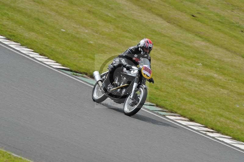 Mallory park Leicestershire;Mallory park photographs;Motorcycle action photographs;classic bikes;event digital images;eventdigitalimages;mallory park;no limits trackday;peter wileman photography;vintage bikes;vintage motorcycles;vmcc festival 1000 bikes