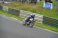 Mallory-park-Leicestershire;Mallory-park-photographs;Motorcycle-action-photographs;classic-bikes;event-digital-images;eventdigitalimages;mallory-park;no-limits-trackday;peter-wileman-photography;vintage-bikes;vintage-motorcycles;vmcc-festival-1000-bikes