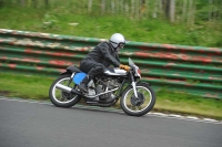 Mallory-park-Leicestershire;Mallory-park-photographs;Motorcycle-action-photographs;classic-bikes;event-digital-images;eventdigitalimages;mallory-park;no-limits-trackday;peter-wileman-photography;vintage-bikes;vintage-motorcycles;vmcc-festival-1000-bikes