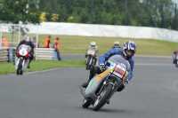 Mallory-park-Leicestershire;Mallory-park-photographs;Motorcycle-action-photographs;classic-bikes;event-digital-images;eventdigitalimages;mallory-park;no-limits-trackday;peter-wileman-photography;vintage-bikes;vintage-motorcycles;vmcc-festival-1000-bikes