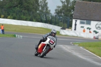 Mallory-park-Leicestershire;Mallory-park-photographs;Motorcycle-action-photographs;classic-bikes;event-digital-images;eventdigitalimages;mallory-park;no-limits-trackday;peter-wileman-photography;vintage-bikes;vintage-motorcycles;vmcc-festival-1000-bikes