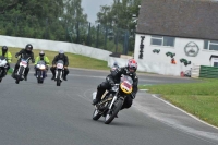 Mallory-park-Leicestershire;Mallory-park-photographs;Motorcycle-action-photographs;classic-bikes;event-digital-images;eventdigitalimages;mallory-park;no-limits-trackday;peter-wileman-photography;vintage-bikes;vintage-motorcycles;vmcc-festival-1000-bikes