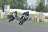 Mallory-park-Leicestershire;Mallory-park-photographs;Motorcycle-action-photographs;classic-bikes;event-digital-images;eventdigitalimages;mallory-park;no-limits-trackday;peter-wileman-photography;vintage-bikes;vintage-motorcycles;vmcc-festival-1000-bikes