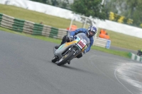 Mallory-park-Leicestershire;Mallory-park-photographs;Motorcycle-action-photographs;classic-bikes;event-digital-images;eventdigitalimages;mallory-park;no-limits-trackday;peter-wileman-photography;vintage-bikes;vintage-motorcycles;vmcc-festival-1000-bikes