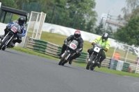 Mallory-park-Leicestershire;Mallory-park-photographs;Motorcycle-action-photographs;classic-bikes;event-digital-images;eventdigitalimages;mallory-park;no-limits-trackday;peter-wileman-photography;vintage-bikes;vintage-motorcycles;vmcc-festival-1000-bikes