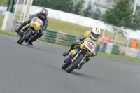 Mallory-park-Leicestershire;Mallory-park-photographs;Motorcycle-action-photographs;classic-bikes;event-digital-images;eventdigitalimages;mallory-park;no-limits-trackday;peter-wileman-photography;vintage-bikes;vintage-motorcycles;vmcc-festival-1000-bikes