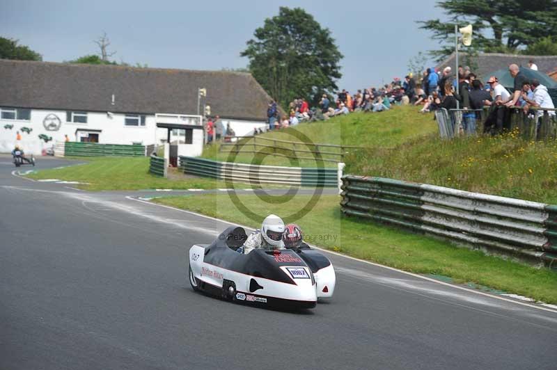 Mallory park Leicestershire;Mallory park photographs;Motorcycle action photographs;classic bikes;event digital images;eventdigitalimages;mallory park;no limits trackday;peter wileman photography;vintage bikes;vintage motorcycles;vmcc festival 1000 bikes