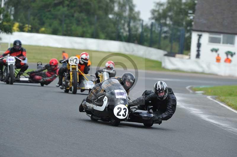 Mallory park Leicestershire;Mallory park photographs;Motorcycle action photographs;classic bikes;event digital images;eventdigitalimages;mallory park;no limits trackday;peter wileman photography;vintage bikes;vintage motorcycles;vmcc festival 1000 bikes