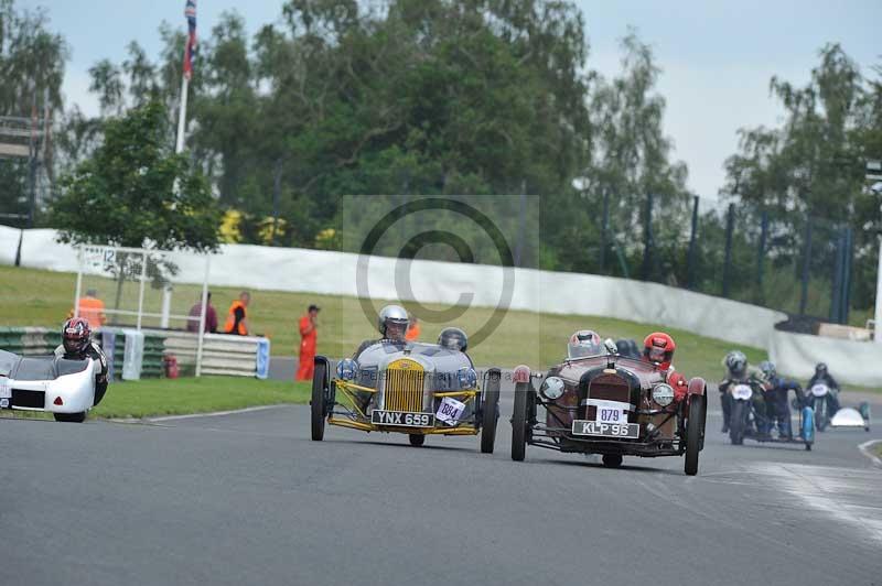 Mallory park Leicestershire;Mallory park photographs;Motorcycle action photographs;classic bikes;event digital images;eventdigitalimages;mallory park;no limits trackday;peter wileman photography;vintage bikes;vintage motorcycles;vmcc festival 1000 bikes