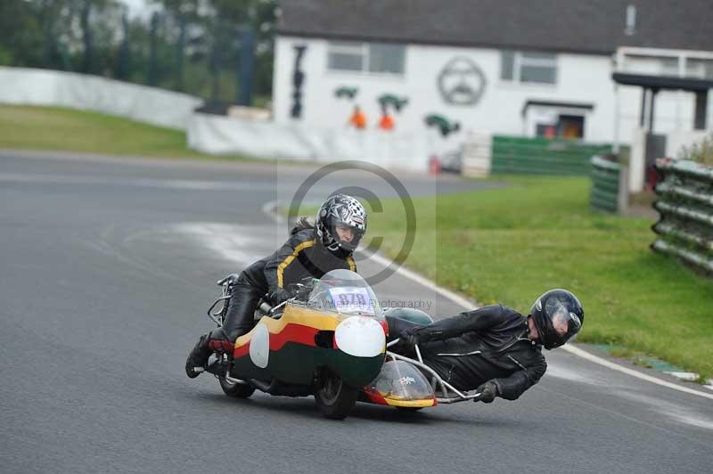 Mallory park Leicestershire;Mallory park photographs;Motorcycle action photographs;classic bikes;event digital images;eventdigitalimages;mallory park;no limits trackday;peter wileman photography;vintage bikes;vintage motorcycles;vmcc festival 1000 bikes