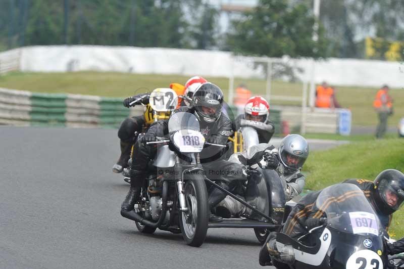 Mallory park Leicestershire;Mallory park photographs;Motorcycle action photographs;classic bikes;event digital images;eventdigitalimages;mallory park;no limits trackday;peter wileman photography;vintage bikes;vintage motorcycles;vmcc festival 1000 bikes