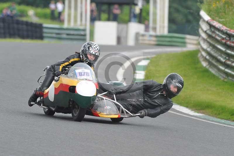 Mallory park Leicestershire;Mallory park photographs;Motorcycle action photographs;classic bikes;event digital images;eventdigitalimages;mallory park;no limits trackday;peter wileman photography;vintage bikes;vintage motorcycles;vmcc festival 1000 bikes