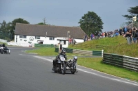 Mallory-park-Leicestershire;Mallory-park-photographs;Motorcycle-action-photographs;classic-bikes;event-digital-images;eventdigitalimages;mallory-park;no-limits-trackday;peter-wileman-photography;vintage-bikes;vintage-motorcycles;vmcc-festival-1000-bikes