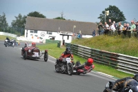 Mallory-park-Leicestershire;Mallory-park-photographs;Motorcycle-action-photographs;classic-bikes;event-digital-images;eventdigitalimages;mallory-park;no-limits-trackday;peter-wileman-photography;vintage-bikes;vintage-motorcycles;vmcc-festival-1000-bikes