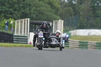 Mallory-park-Leicestershire;Mallory-park-photographs;Motorcycle-action-photographs;classic-bikes;event-digital-images;eventdigitalimages;mallory-park;no-limits-trackday;peter-wileman-photography;vintage-bikes;vintage-motorcycles;vmcc-festival-1000-bikes